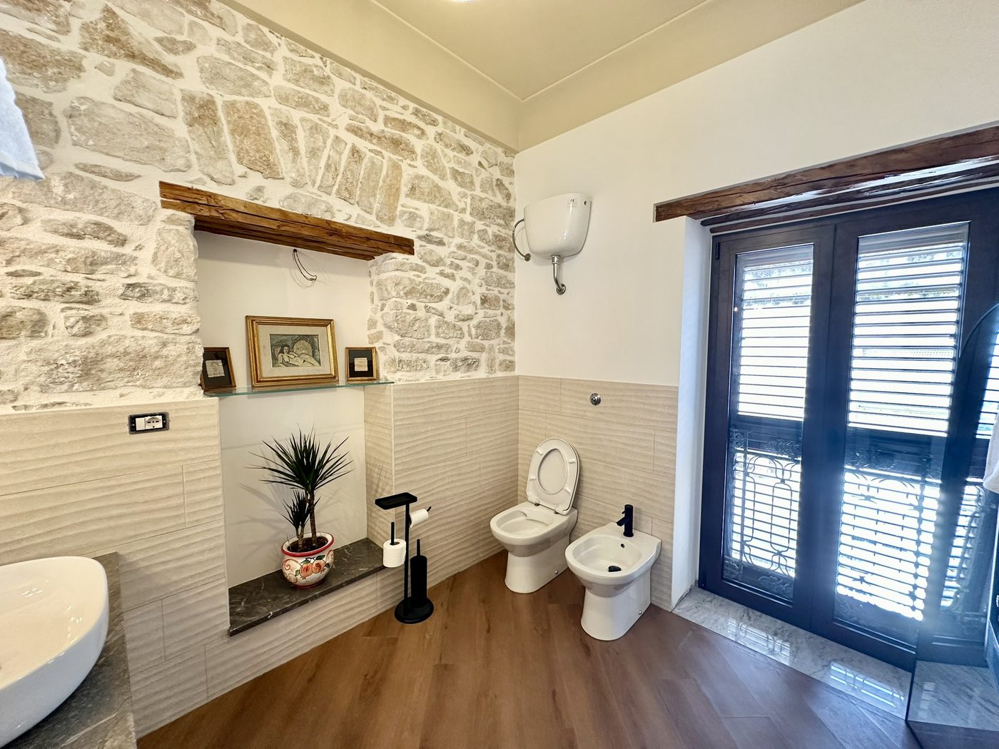 Monte Sacro &mdash; walk-in shower